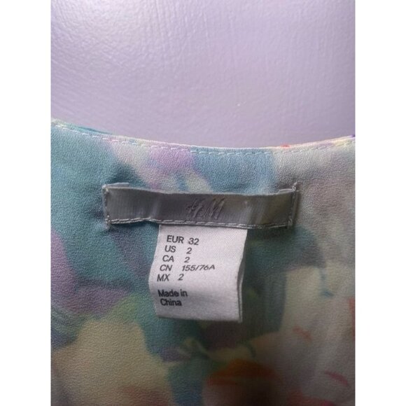 H&M Floral Print Spaghetti Strap Top - Size 2 - Beach Getaway - Picture 3 of 5